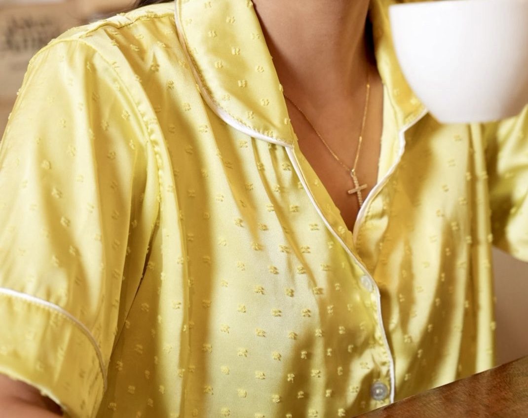 Pijama satinada confeccionada para la marca Selini